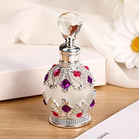 Diverses couleurs 15ml arabe Dubaï populaire antique Unique alliage métallique vide huile essentielle Attar bouteille verre bâton compte-gouttes