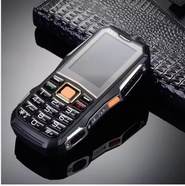 2.4 Inch LCD Screen Seniors Feature Phone-3500mAh Battery Quick Charge Android 6 3SIM Support Super Long Standby