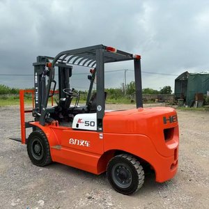 Montacargas Diésel HELI 5T de Segunda Mano de Alta Calidad con Desplazador Lateral Hidráulico, Mástil de Dos Etapas, Neumáticos Sólidos, en Buen Estado de Funcionamiento - Product Image 2