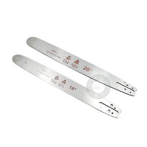 เลื่อยโซ่ยนต์ไทเทเนียมอัลลอยด์ขนาด 18 นิ้ว พร้อมใบเลื่อย 5820 และแผ่นนำเลื่อย 52 นิ้ว อุปกรณ์เสริมสำหรับตัดไม้แบบใช้น้ำมันเบนซิน - Product Image 1