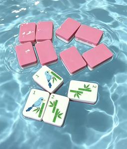 Vente en gros, faible MOQ, 1 ensemble de tuiles de mahjong flottantes, jeu aquatique américain en EVA résistant aux UV, accessoires de <span class=keywords><strong>piscine</strong></span> pour complexe hôtelier - Product Image 4