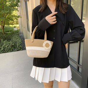 Летняя пляжная сумка-корзина из плетеного материала с цветочным декором и застежкой-молнией, большая вместимость, новая модная модель для женщин - Product Image 4