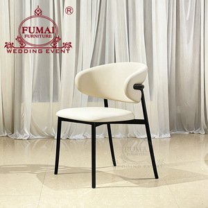 Chaise de banquet nordique rembourrée avec structure en aluminium - Product Image 1