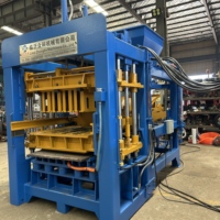 Machine de production automatique de blocs de béton hydrauliques 8-15 pour la construction
