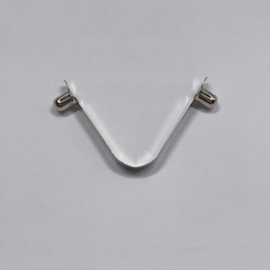 Shengyi Hardware Pince à ressort en V 6x9mm 49mm creuse à double extrémité en acier au manganèse nickelé pour tuyau - Product Image 1