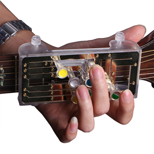 Ayudante <span class=keywords><strong>de</strong></span> Guitarra / Ayudante <span class=keywords><strong>de</strong></span> <span class=keywords><strong>Acordes</strong></span> <span class=keywords><strong>de</strong></span> Ukelele <span class=keywords><strong>de</strong></span> Plástico / Herramienta <span class=keywords><strong>de</strong></span> Asistencia para Tocar Guitarra - Product Image 4