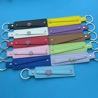 Porte-clés en cuir coloré avec lettres personnalisées de 8 mm et 10 mm de largeur, étiquette métallique, porte-clés en métal