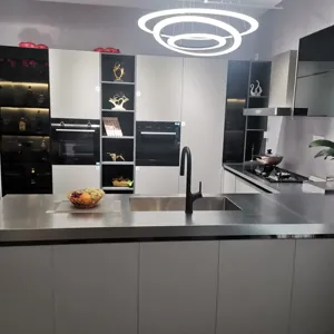 Kitchenette design clássico personalizado branco melhoria casa armário de cozinha modular com coisas de cozinha recipientes de despensa