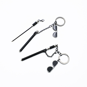 Porte-clés personnalisés en métal, miniatures et mignons, représentant des objets d'inspiration ancienne : couteau, épée, arc, flèche, épée large, marteau, lance - Product Image 5