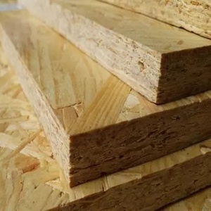 Panneaux <span class=keywords><strong>OSB</strong></span> JIAMUJIA haute résistance 18 mm, 4x8, panneaux structurels en fibres de bois pour la construction et la toiture - Product Image 6