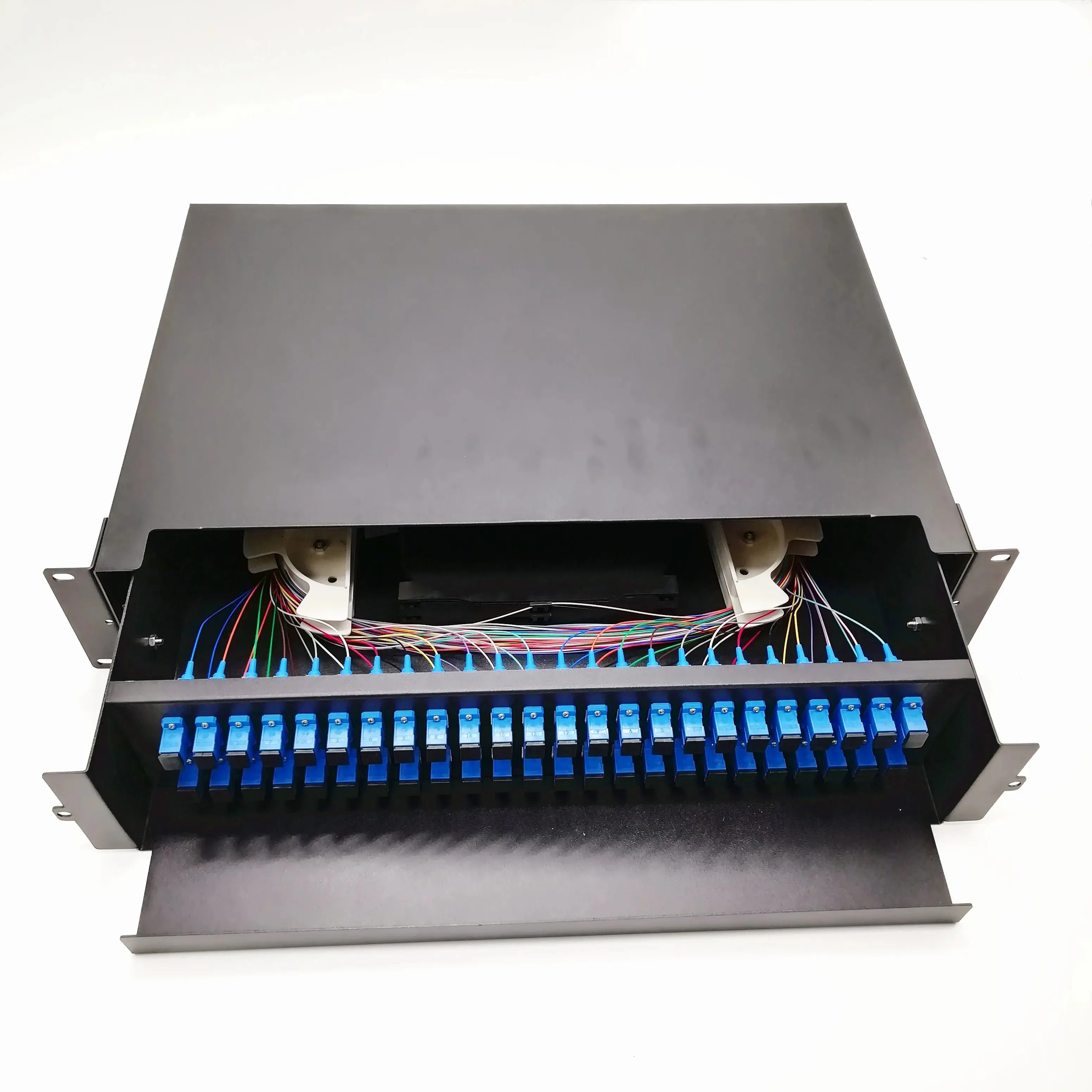 LC SC raf montajı 24 fiber optik dağıtım çerçevesi 12 96 144 çekirdek 48 port MTP MPO ODF dağıtım çerçevesi