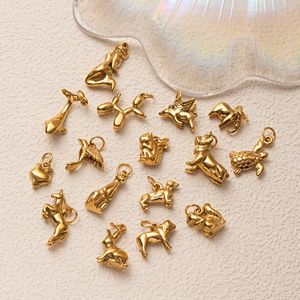 Vente en gros de pendentifs en acier inoxydable plaqué or 18K PVD représentant des animaux 3D (chien, chat, sirène, lion, colombe, ours, girafe, cheval) pour la fabrication de bijoux - Product Image 1