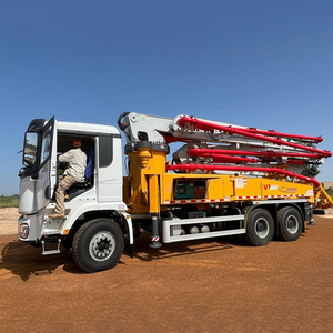 Camión Bomba de Concreto SHACMAN X3000 6X4 37M 42M de Tres Ejes, Imágenes de Camión Bomba de 5t en Venta en Sudáfrica - Product Image 2