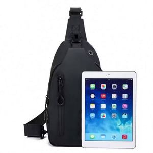 Sac bandoulière portable pour homme, imperméable, en tissu Oxford, avec interface USB - Product Image 2