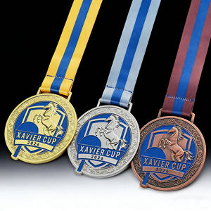 Médailles en métal plaqué or personnalisables Coupe Xavier 2026 |   Médailles d'or, d'argent et de <span class=keywords><strong>bronze</strong></span> avec rubans, thèmes pyramide et fruits - Product Image 1