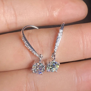 Orecchini a Gancio con Quattro Punte di Cristallo per Donne, Accessori Minimalisti ed Eleganti per l'Ufficio e l'Uso Quotidiano - Product Image 2