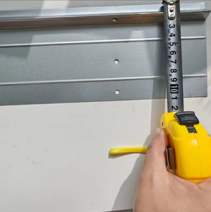 Profilato di scarico zincato FHA-7 da 10 piedi con flangia da 3-1/2 pollici per la costruzione di telai di finestre e porte - Product Image 2