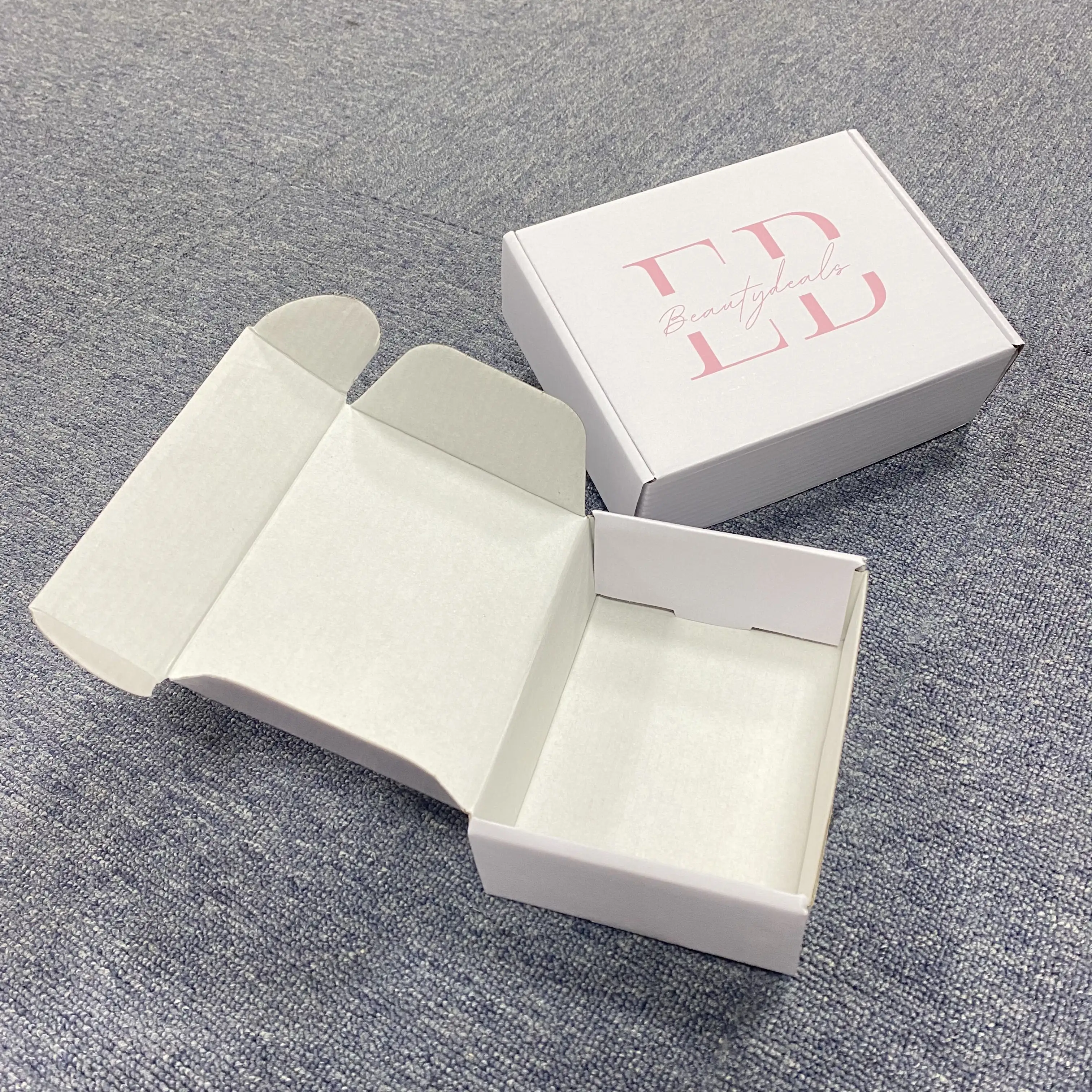 Logotipo personalizado caixas de envio pequenas 6x4x3 caixa de papelão rolado branco