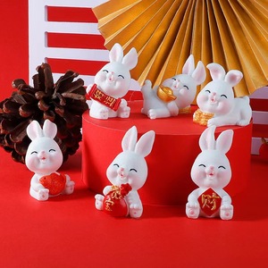 Figurine de lapin porte-bonheur en résine, ornement paysager miniature, accessoires décoratifs pour table intérieure et extérieure - Product Image 1