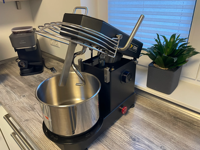 ZBX Borstelloze Motor Kantelkop Afneembare Kom Huishoudelijk Gebruik 5L 10L Brooddeegmachine Spirale Deegmixer Met Timer