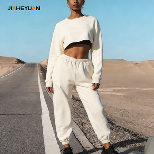 Set Loungewear da Donna Personalizzato di Alta Qualità, Felpa con Cappuccio Oversize e Pantaloni in Pile 380GSM, Stile Streetwear - Product Image 1