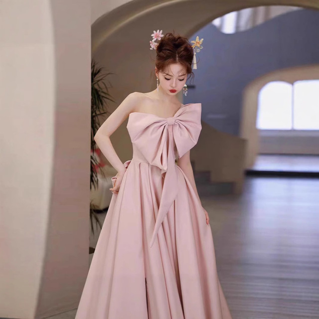 Satin Bridesmaid Dresses: Elegant & Stylish Choices