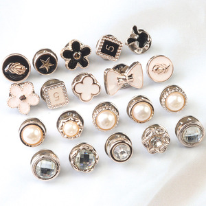 Thời Trang Phong Cách Mới Bán Buôn Tùy Chỉnh Nút Cho Áo Sơ Mi Phụ Kiện Cao Cấp Xử Lý Kim Loại Chân Nút - Product Image 5