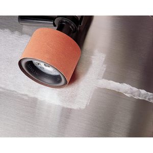 Bande abrasive en tissu 3M 777F, grain céramique, utilisation humide/sèche, largeur 1/2 po x longueur 18 po, grain 80, orange (lot de 200) - Product Image 3