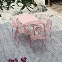 Tables et chaises d'extérieur modernes populaires pour cour, avec design en panneaux de fer rose, pour usage décontracté
