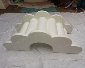 Parco Giochi Interno Bianco e Rosa per Bambini, Struttura Sensoriale con Blocchi a Margherita, Noleggio Arco Arcobaleno, Attrezzature Morbide per Bambini - Product Image 6