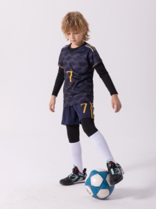 4 Pezzi Tute da <span class=keywords><strong>Calcio</strong></span> Personalizzate di Alta Qualità per Bambini N.7, Vendita all'Ingrosso, Nuovo Servizio di Taglio Automatizzato per Ragazzi - Product Image 2