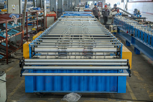 Máy làm mái ngói tự động có mục đích đặc biệt cao độ cao với cắt thủy lực và men màu - Product Image 4