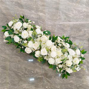Composizione Floreale Artigianale per Matrimoni, Decorazione per Tavoli e Sfondi, Fiori di Seta Rossi, Bianchi e <span class=keywords><strong>Rosa</strong></span> per Eventi e Mostre - Product Image 1
