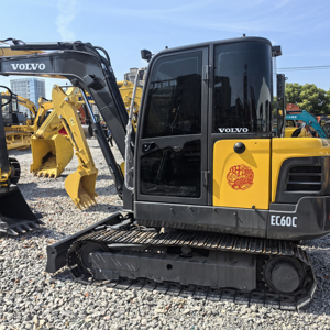 รถขุดขนาดเล็ก VOLVO EC60 6 ตัน รถขุดไฮดรอลิกมือสอง เครื่องจักรขุดดินแบบตีนตะขาบ มือสอง ปั๊มมอเตอร์ Eaton ได้รับการรับรองมาตรฐาน CE - Product Image 1