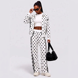 Traje Deportivo Unisex Retro de los 80 con Estampado Neón, 100% Nailon, Impermeable, Disfraz para Fiesta de Halloween - Product Image 4