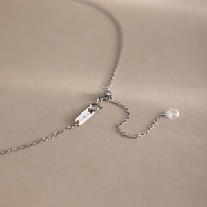 Collier J&D Jewelry en acier inoxydable couleur argent, étanche, avec zircon cubique rond et pendentif goutte d'eau en zircon nu pour femme - Product Image 5