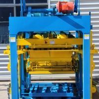 Machine à blocs automatique à haute efficacité de production QT4-25