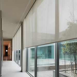 <span class=keywords><strong>Tende</strong></span> a Rullo Manuali Ultra Larghe in Poliestere Antivento con Protezione UV, Dimensioni Personalizzabili fino a 50 Metri - Product Image 2