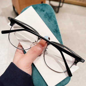 Lentes de Sol Ovalados de Media Montura para Hombre L3-2226, Lentes de PC con Protección Contra la Luz Azul y Remaches de Puntos, Origen Taizhou - Product Image 5