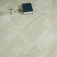 Leichtes Luxus-Teppich muster und Holzmaserung Spc Click Vinyl Floor ing
