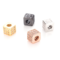 4 Color pavimenta negro blanco Cubic Zirconia cobre plaza de perlas para joyería de las mujeres DIY pulseras de CZ espaciador dados de