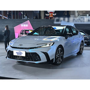 Toyota Camry hybride 2026 2.0HGVP édition luxe, transmission automatique, taille des pneus R17, berline quatre portes cinq places en cuir - Product Image 4