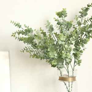 <span class=keywords><strong>artificial</strong></span> <span class=keywords><strong>eucalipto</strong></span> pegamento suave verde planta de 84cm de longitud única de <span class=keywords><strong>eucalipto</strong></span> rama para decoración de la boda - Product Image 3