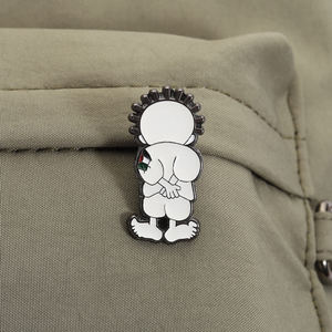 دبوس مينا كرتوني على شكل طفل هاندالا حافي القدمين، بروش من سبيكة معدنية، شارة للصدر والحقيبة، مجوهرات عصرية، هدية، بيع بالجملة - Product Image 3