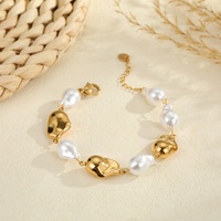 Bracelet élégant et délicat en acier inoxydable plaqué or 18 carats, résistant à l'eau, avec perle baroque, bijoux tendance pour femmes, chaîne à maillons