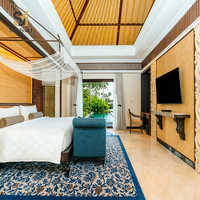 Ensemble complet de mobilier de chambre d'hôtel : lit king-size ou queen-size standard, cadre de lit, meubles pour hôtels, chambres d'hôtes et locations, design simple et moderne