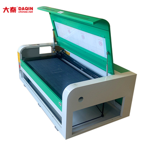 Máquina láser móvil automática a <span class=keywords><strong>precio</strong></span> de fábrica, tamaño de corte de 400*1000MM para corte de película de vidrio templado de Metal, fuente láser de CO2 de 40W - Product Image 2