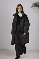Manteau long en duvet classique haut de gamme pour femmes, style hiver 2025, col montant, coupe-vent, couleur unie, pour un usage quotidien