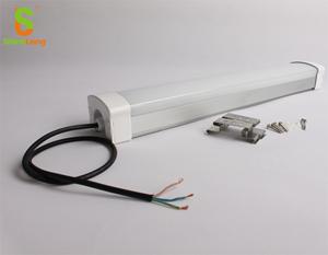 Lumière LED Triproof pour parking IP66 20W-60W 100lm/W CRI>80 Certifiée ETL ROHS Utilisation en entrepôt Angle de faisceau 120° - Product Image 4