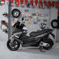 Scooter Maxi Aprilia SR Max 250 GT 250cc d'occasion, moteur HPE 26HP, écran TFT, démarrage sans clé, éclairage LED, CVT, essence, moto